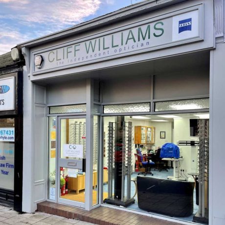 Cliff Williams Opticians practice in Kirkcaldy.